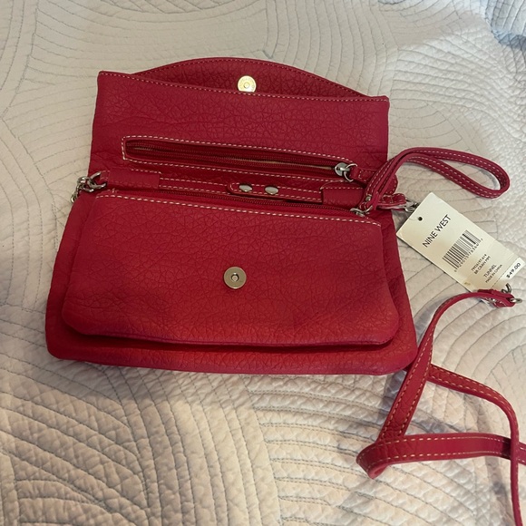 Nine West convertible wristlet - Picture 2 of 2